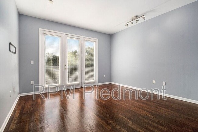 Photo - 5300 Peachtree Rd Unit #3306
