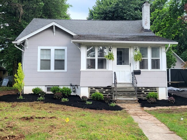 Photo - 132 Parkway House