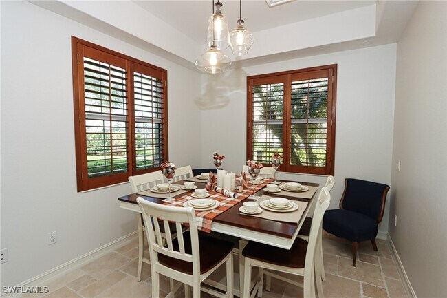 Building Photo - 5963 Trophy Dr Unit 2002