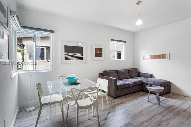 Photo - 1560 Meridian Ave Unit 205