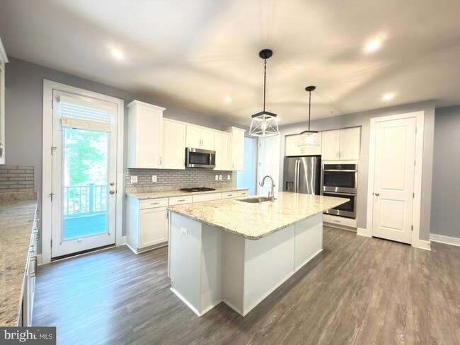 Photo - 2512 Buckthorn Dr