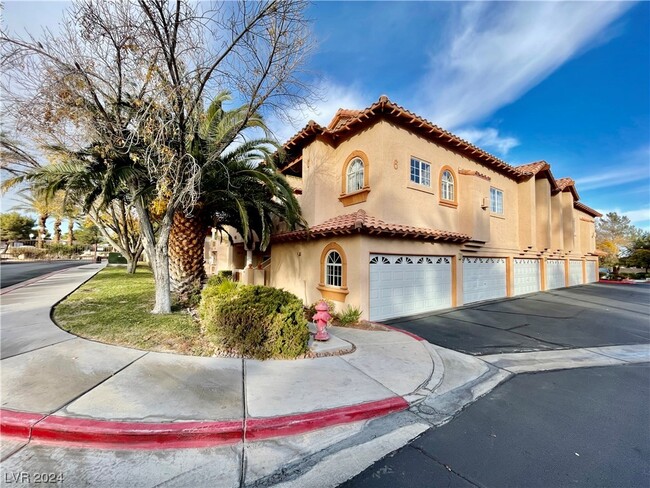 Photo - 2925 Wigwam Pkwy Condo Unit 621