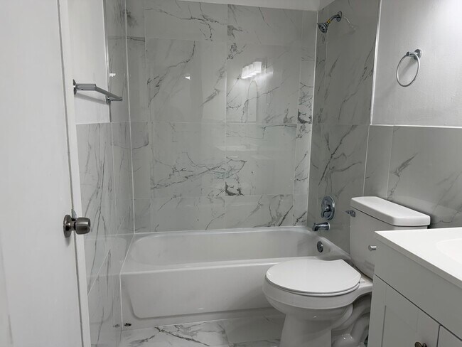 Photo - 2552 NW 52nd Ave