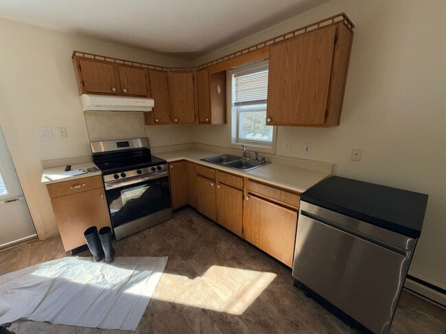 Photo - 98 Ledge Hill Rd