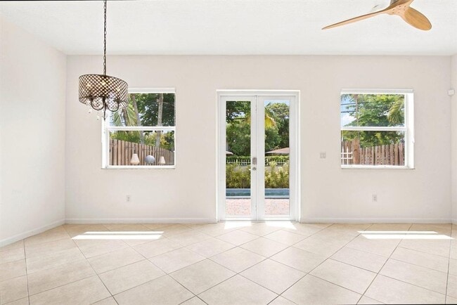 Photo - 1224 NE 18th Ave