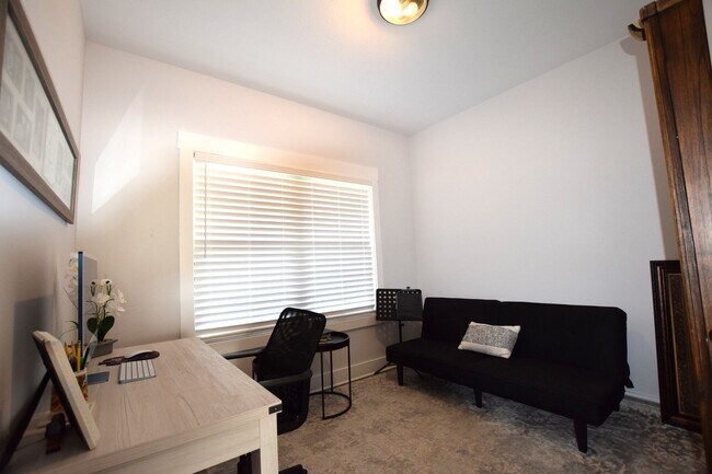 Photo - FENCEND IN BACKYARD!!!