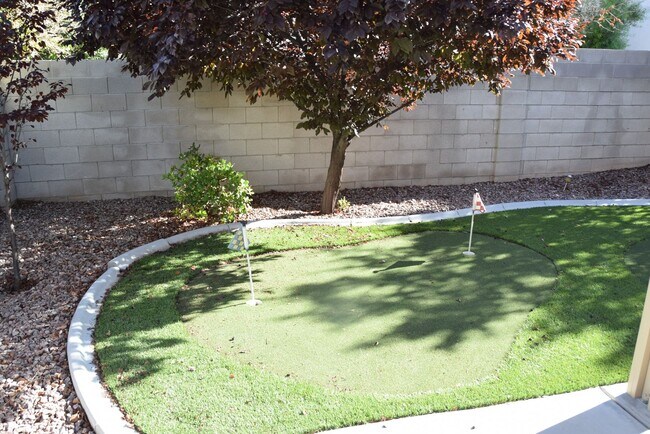 Photo - 8765 Country Pines Ave