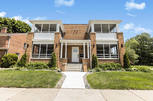 Photo - 211 S Pleasant St Unidad 3