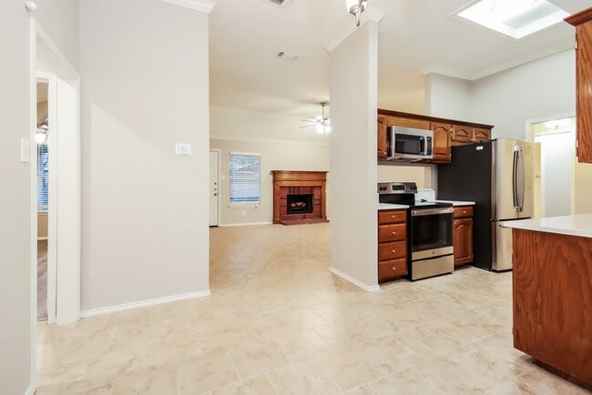 Photo - 804 Irene St