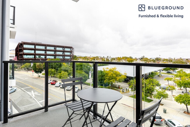 Photo - 511 S Harbor Blvd Unidad FL5-ID1300