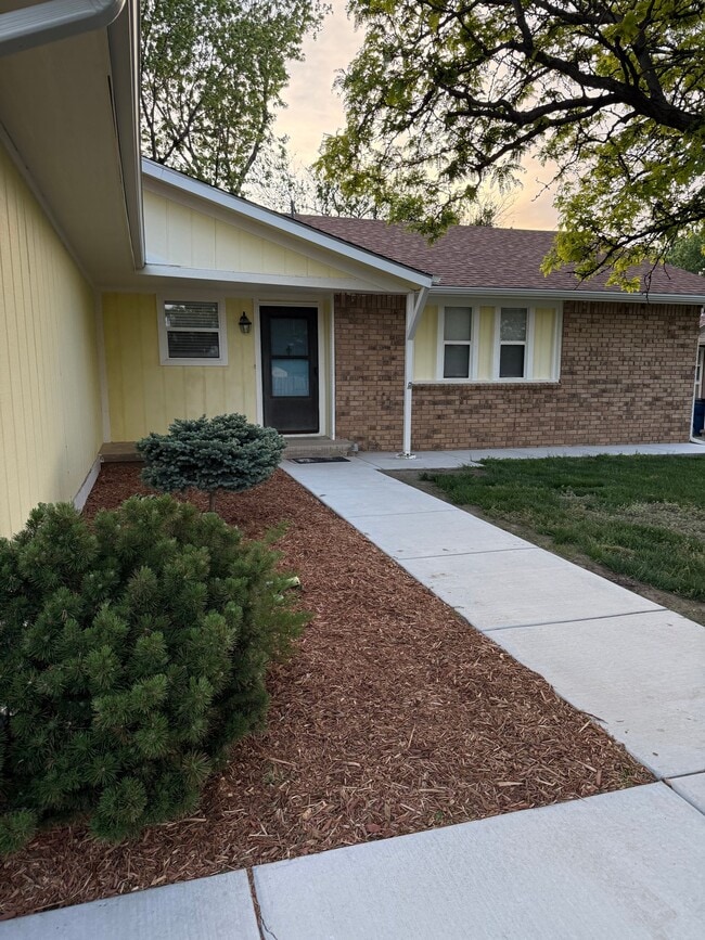 Photo - 2405 Farmstead St