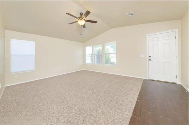 Photo - 136 Rob Ln