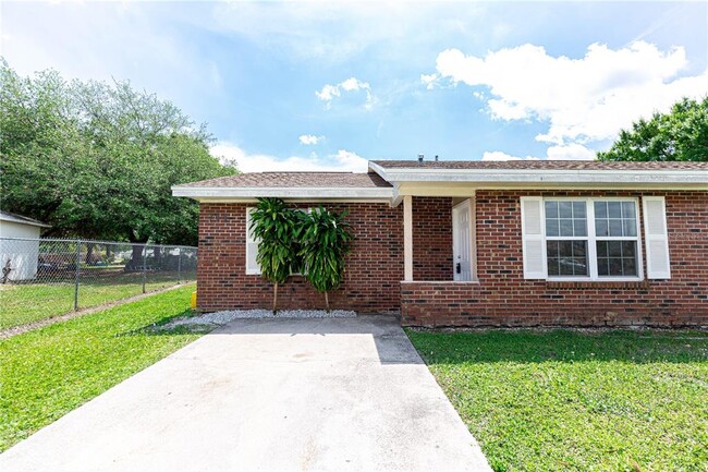 Photo - 744 Leopard Ct Townhome