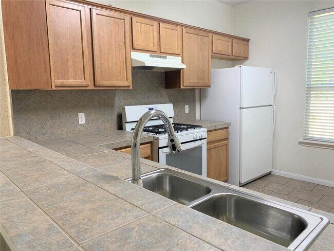 Photo - 2402 Allred Dr