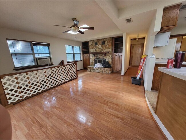 Photo - 10081 Jacobs Ln