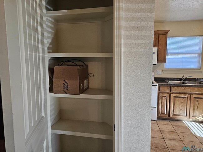 Photo - 141 Townsgate Plaza