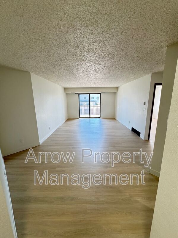 Photo - 205 E Arbor Ave