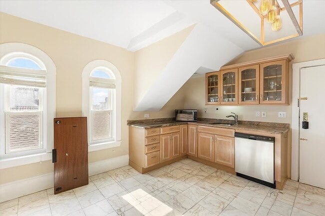 Building Photo - 61 Coral Ave