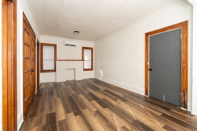Photo - 423 N Emporia Ave Unit 2