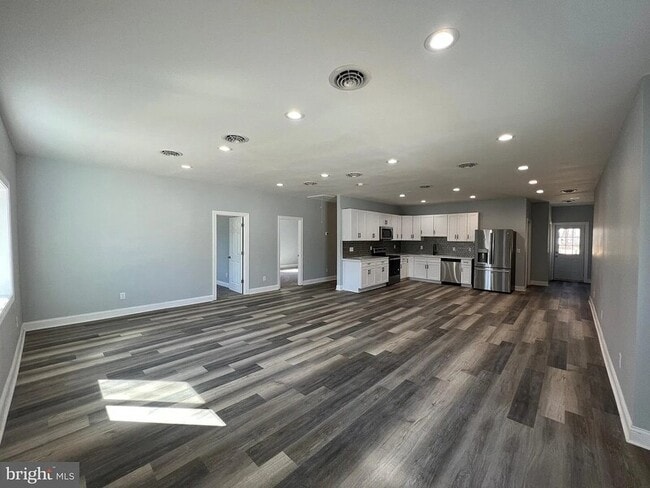 Photo - 141 Bunche Blvd