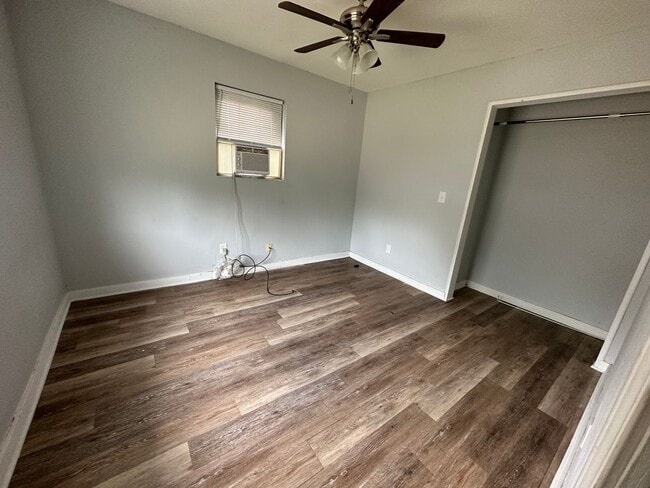 Photo - Cute 2 Bedroom Upstairs Apartment