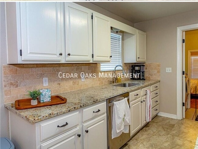 Photo - 8 Rivercliff Rd