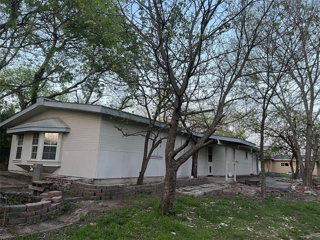 Building Photo - 2410 FM546