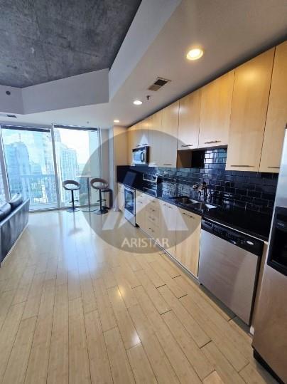 Photo - 3324 Peachtree Rd Apartment Unit 901