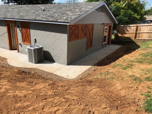 Photo - 1212 Cedar St Unit Rear