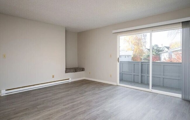 Modern Living Meets Timeless Comfort! 2 be... - Modern Living Meets Timeless Comfort! 2 be... House
