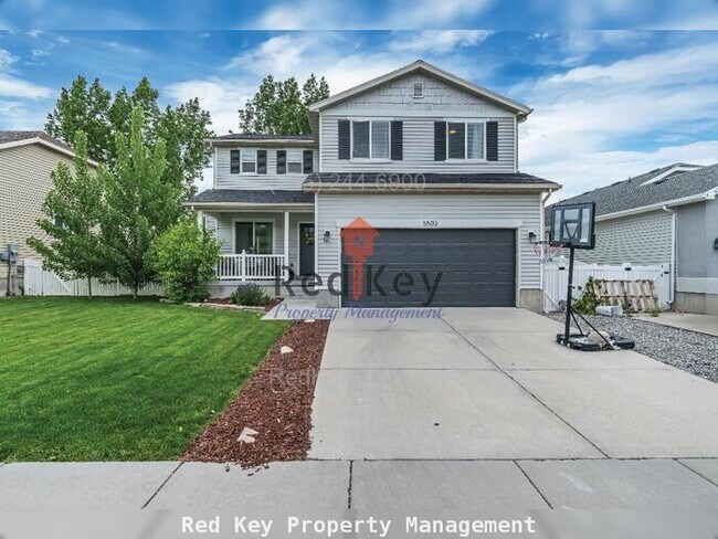 Building Photo - Geneva Way Single Family Home