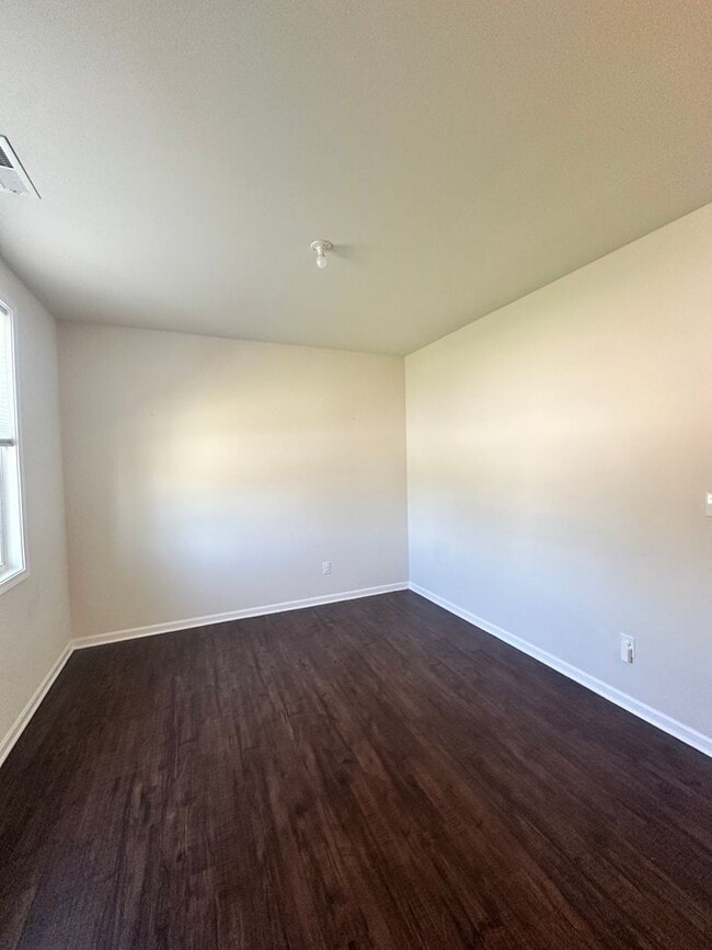 11812 Beacon Ct