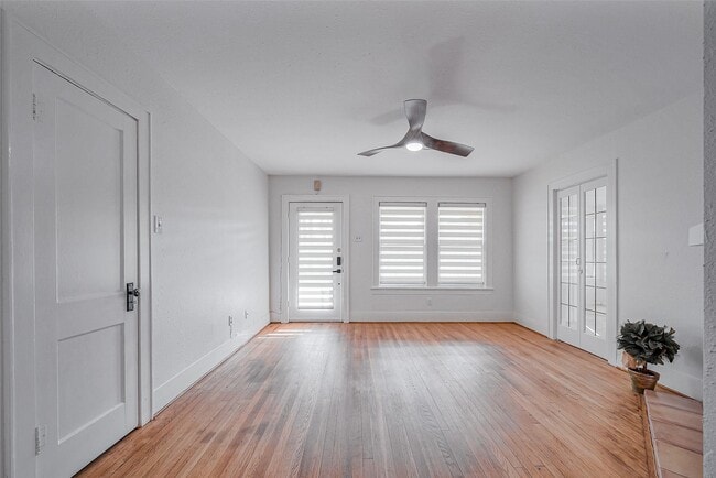 Photo - 1614 Ridgewood St