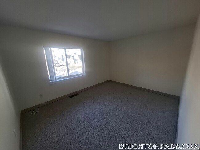 Photo - 148 N Beacon St Unit B1