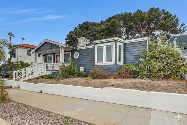 Photo - 3335 Riviera Dr