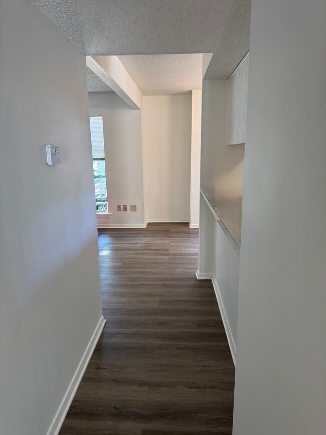 Photo - 2800 Clarke Rd Unit 2800