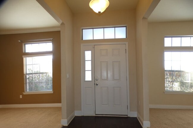 Photo - Spacious 4-Bedroom Home - Pace Mill Creek