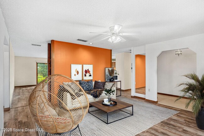 Photo - 1387 Gleneagles Ct