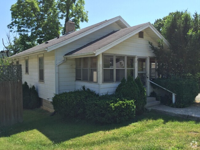 Building Photo - 414 E Hillside Dr Rental