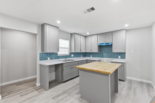 Building Photo - 3523 Dutton Dr
