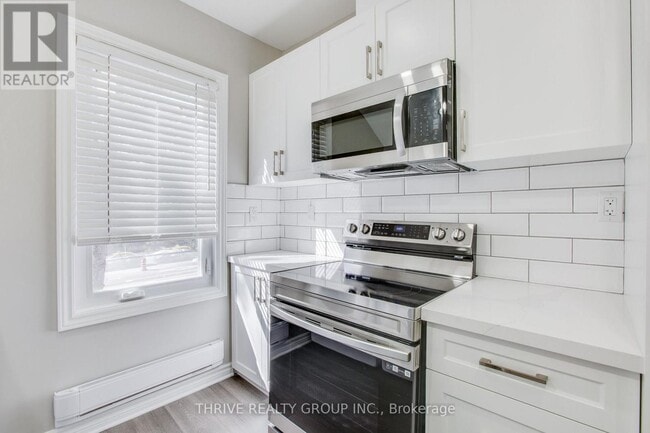 Photo - 140 Wellington St