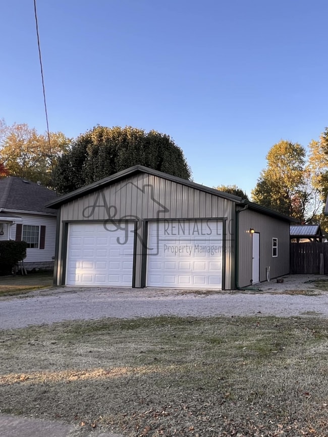 Photo - 204 W Leighton St