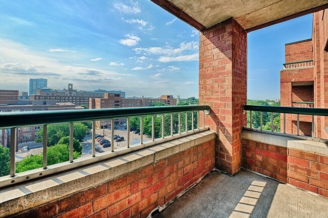 Photo - 1715 Chicago Ave