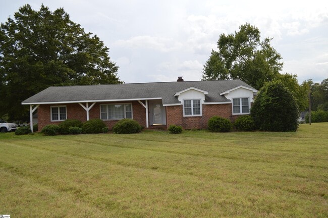 Building Photo - 2462 E Blackstock Rd Rental