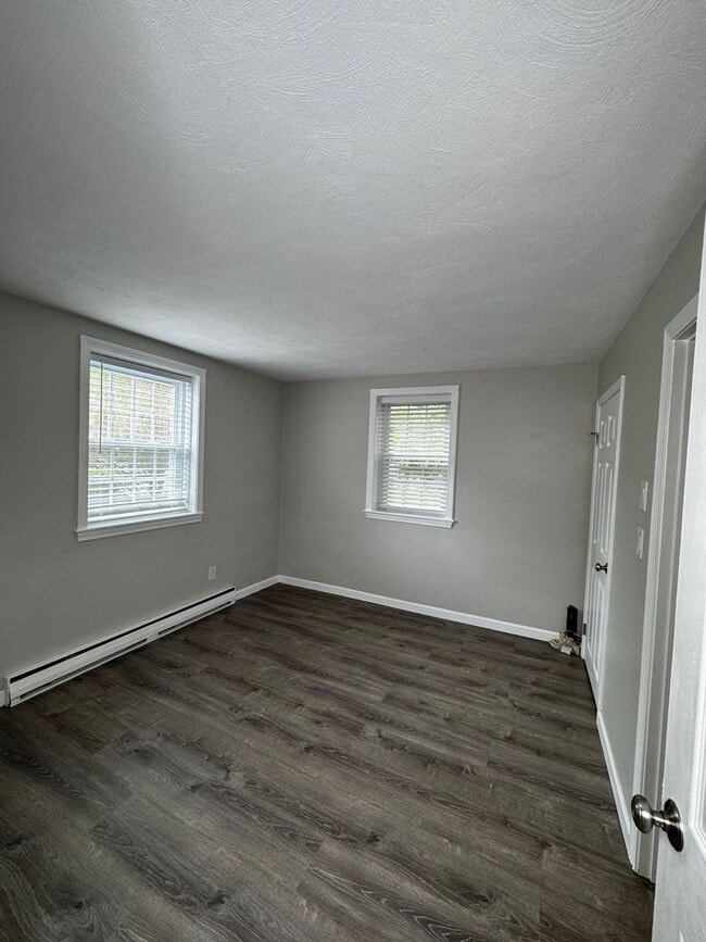 Photo - Well maintained one bedroom condo in Chelmsford