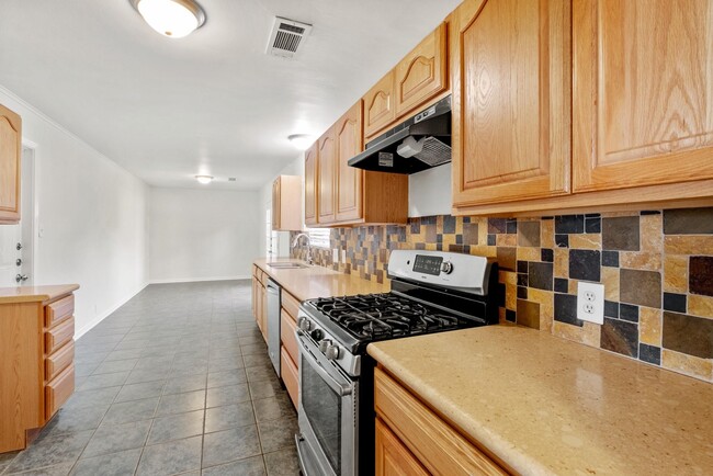 Photo - 2206 Ansbury Dr