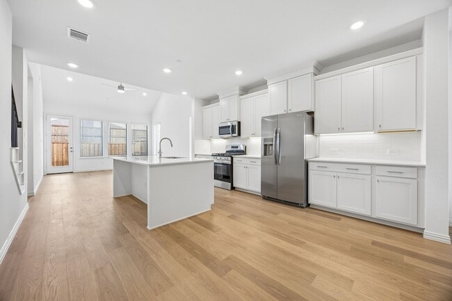 Photo - 3547 Pierce Ln