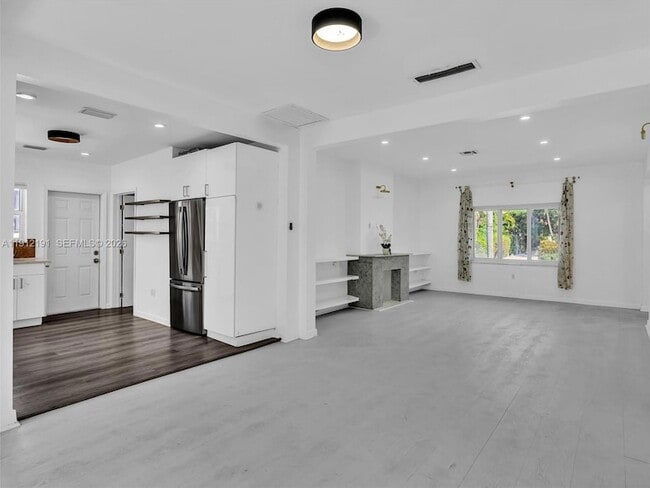 Photo - 9324 Byron Ave