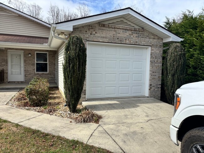 Photo - 14 Cornerstone Way