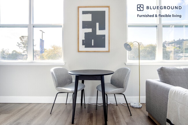 Photo - 331 El Camino Real Unidad FL2-ID439